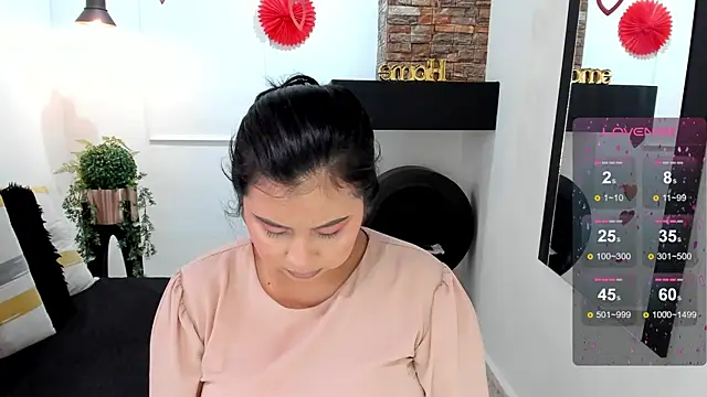  alaiasmile  online show from 02.17.25