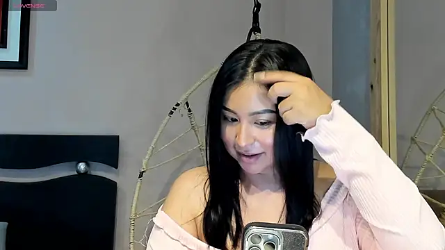  alaiasmile  online show from 09.22.25