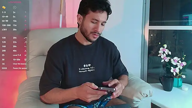 Valentinoford online show from 01.27.25