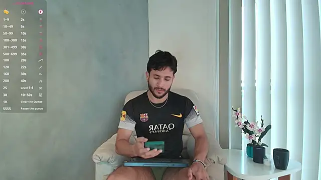 Valentinoford online show from 02.22.25