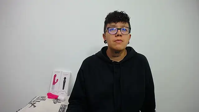 alex noa online show from 02.22.25