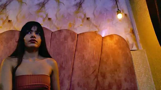 kendalltaylorr online show from 01.08.26