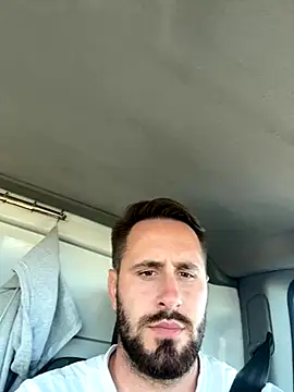 Snapshot of GeoGeorgee chatting on 09.18.25 GeoGeorgee online show from 09.18.25