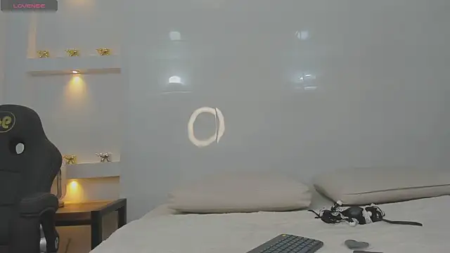 Dalia-Prada online show from 04.06.26