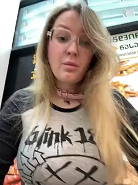 Teya moon  online show from 03.22.26