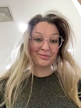 Teya moon  online show from 04.09.26