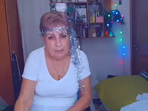 Victoria5643 online show from 12.31.24