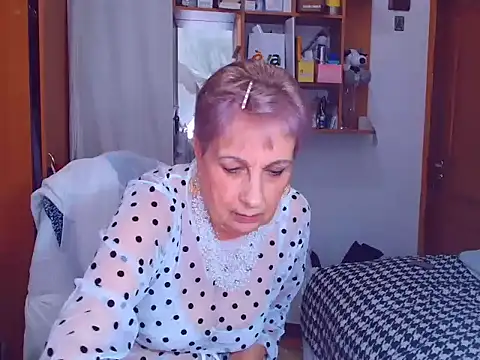 Victoria5643 online show from 01.30.25