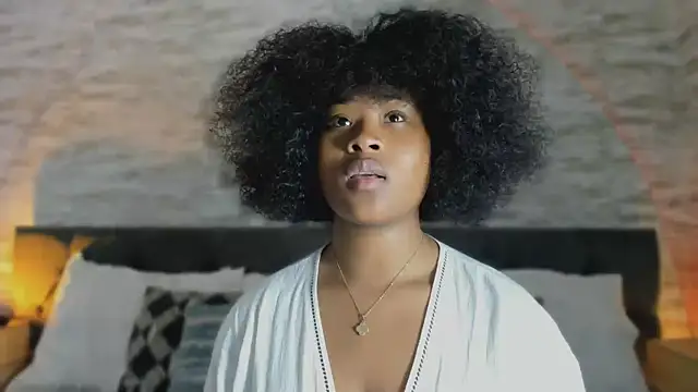 Snapshot of Anneth__M chatting on 11.14.25 Anneth M online show from 11.14.25