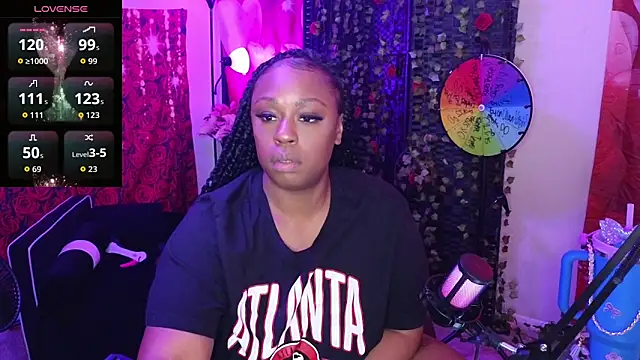 Snapshot of cheriserozequeen chatting on 11.09.25 cheriserozequeen online show from 11.09.25