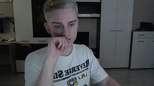 angryzan online show from 02.18.25