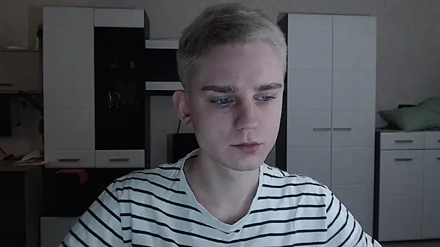 angryzan online show from 02.20.25