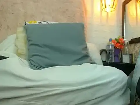 Snapshot of hairy_pussywet chatting on 02.03.25 hairy pussywet online show from 02.03.25