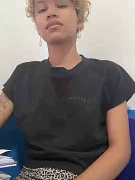 Snapshot of Peggy_Funn chatting on 01.20.25 Peggy Funn online show from 01.20.25