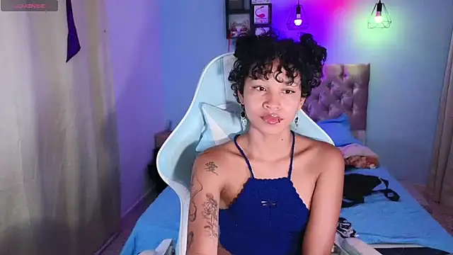 Snapshot of Peggy_Funn chatting on 03.12.25 Peggy Funn online show from 03.12.25