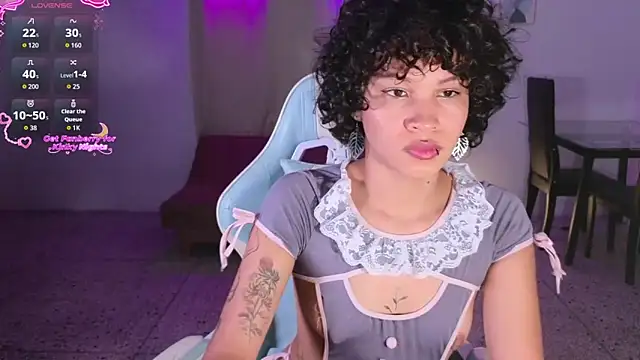 Snapshot of Peggy_Funn chatting on 11.12.25 Peggy Funn online show from 11.12.25