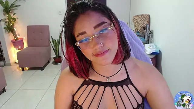 Snapshot of littleangel1_m chatting on 12.04.24 littleangel1 m online show from 12.04.24