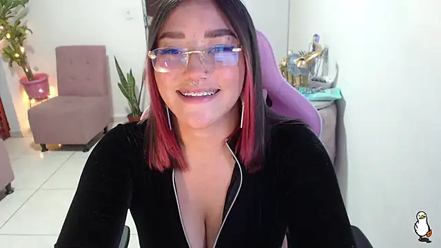 Snapshot of littleangel1_m chatting on 02.27.25 littleangel1 m online show from 02.27.25