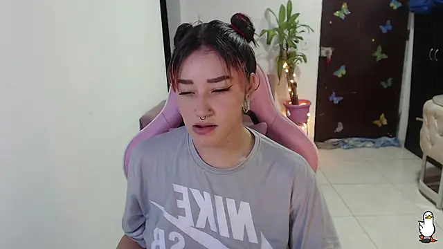 Snapshot of littleangel1_m chatting on 09.27.25 littleangel1 m online show from 09.27.25