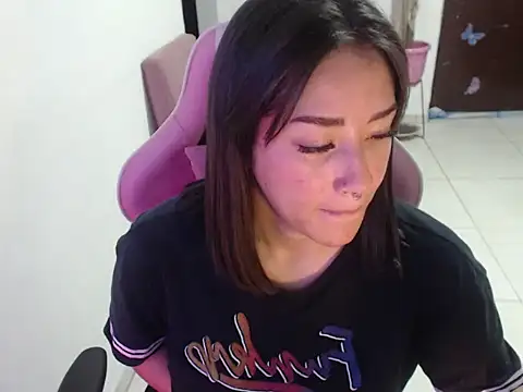 Snapshot of littleangel1_m chatting on 07.14.26 littleangel1 m online show from 07.14.26