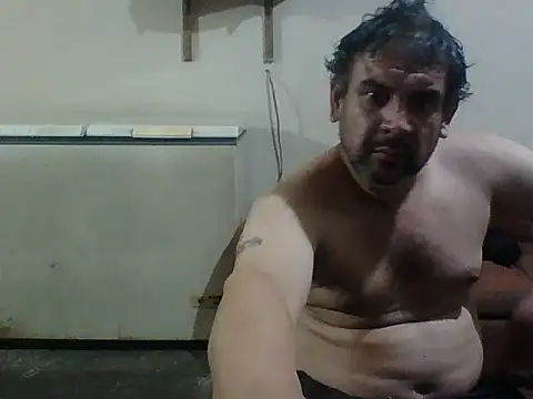 Snapshot of Rodrigo_happy chatting on 11.25.25 Rodrigo happy online show from 11.25.25