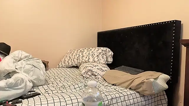 hailzeffn online show from 10.22.25