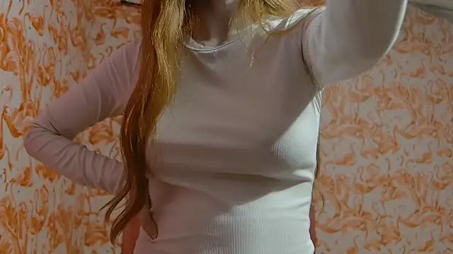 strawberrysmoothie online show from 10.31.25