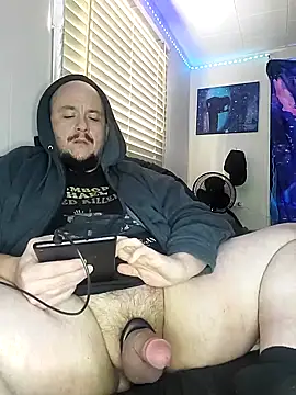 Snapshot of Spunonymous chatting on 01.05.25 Spunonymous online show from 01.05.25