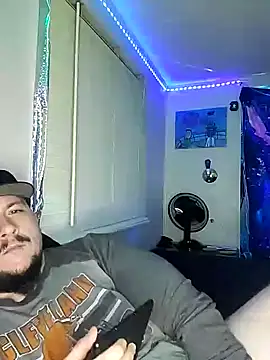 Snapshot of Spunonymous chatting on 01.07.25 Spunonymous online show from 01.07.25