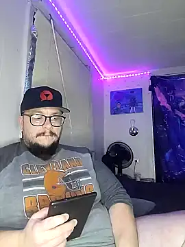 Snapshot of Spunonymous chatting on 02.10.25 Spunonymous online show from 02.10.25