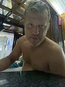 Snapshot of sexycouple109 chatting on 01.06.25 sexycouple109 online show from 01.06.25