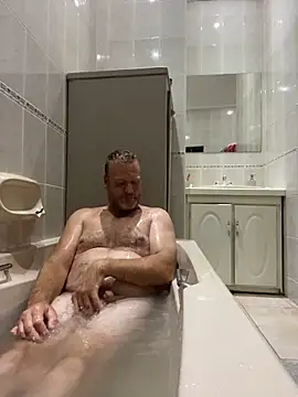 Snapshot of sexycouple109 chatting on 02.05.25 sexycouple109 online show from 02.05.25