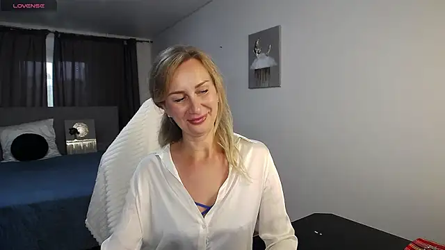 Vanessa Nowak online show from 07.05.26