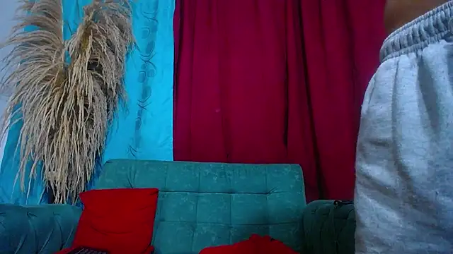 Leon hot X online show from 01.06.25