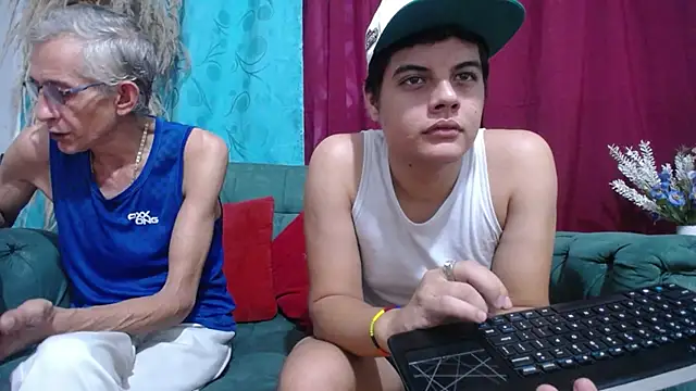 Leon hot X online show from 01.10.25