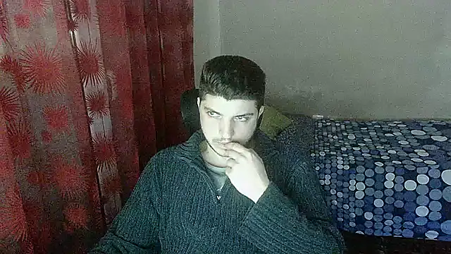 Snapshot of BoiWhore chatting on 01.09.25 BoiWhore online show from 01.09.25