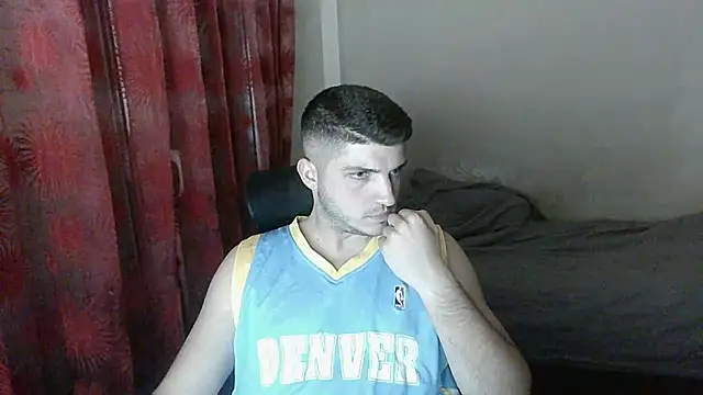 Snapshot of BoiWhore chatting on 09.30.25 BoiWhore online show from 09.30.25