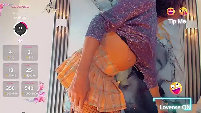 khiara moretti online show from 04.06.26