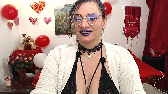 Aleja Gonzales online show from 02.12.25