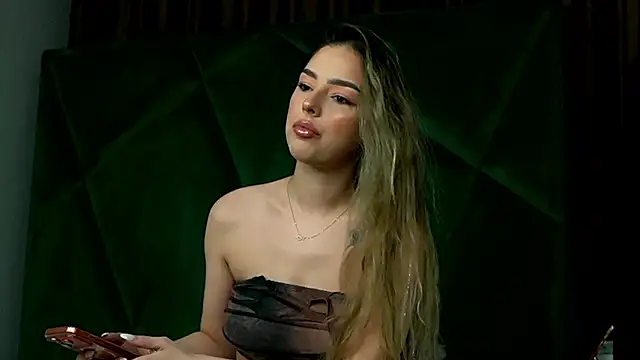 ScarletColes online show from 03.05.26