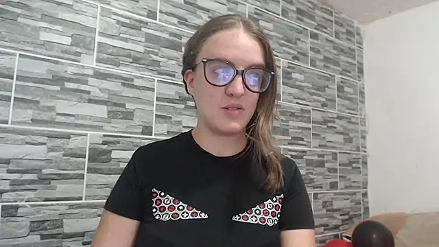 Venus Santana online show from 12.05.24