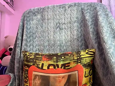 Royal girl 1 online show from 09.19.25