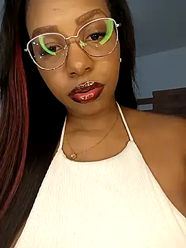 Snapshot of kitty__blackgl chatting on 01.28.25 kitty blackgl online show from 01.28.25