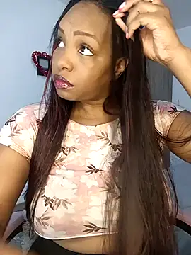 Snapshot of kitty__blackgl chatting on 02.13.25 kitty blackgl online show from 02.13.25