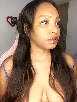 Snapshot of kitty__blackgl chatting on 03.08.25 kitty blackgl online show from 03.08.25