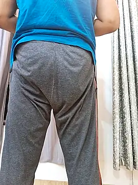 Snapshot of aryan_4_you chatting on 03.25.26 aryan 4 you online show from 03.25.26