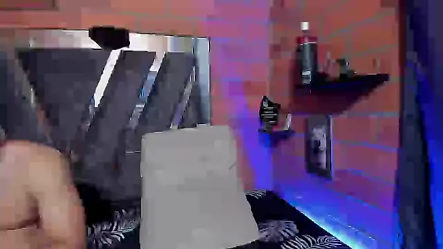 Snapshot of sainix_ chatting on 12.11.24 sainix online show from 12.11.24