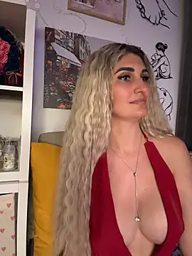 EvelynFrances online show from 07.08.26