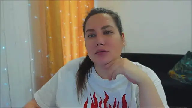  madalexa  online show from 11.05.25