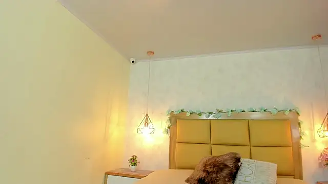 Snapshot of LARSONMIA chatting on 01.19.26 LARSONMIA online show from 01.19.26